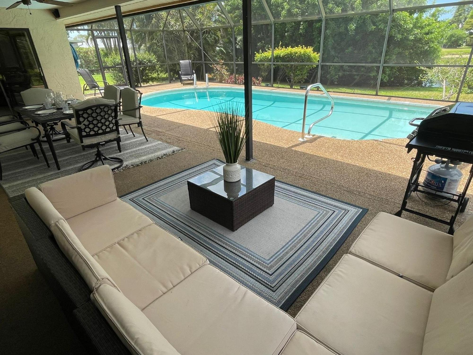 Pool Home With A New Sparkling Pool, Close To Beach, Lovely Lake View Naples Exterior photo